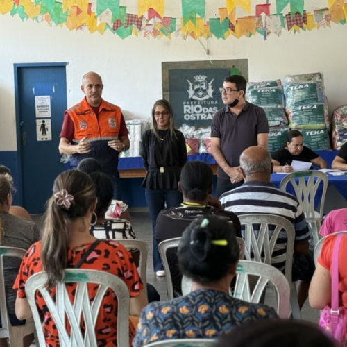 Rio das Ostras amplia assistência às famílias atingidas pelas chuvas com entrega de kits e cestas básicas