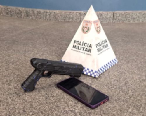 Suspeito é preso após roubo de celular em Nova Iguaçu