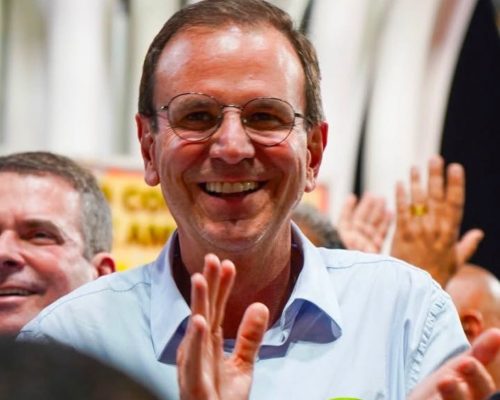 Paes lidera disputa pelo Governo do RJ com 43%, aponta Datafolha