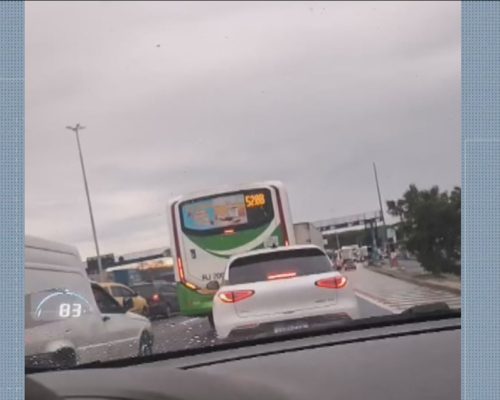 Operação contra roubo de cargas fecha Avenida Brasil