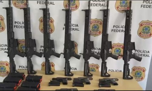 PF apreende quatro fuzis em transportadora durante Operação Polaridade
