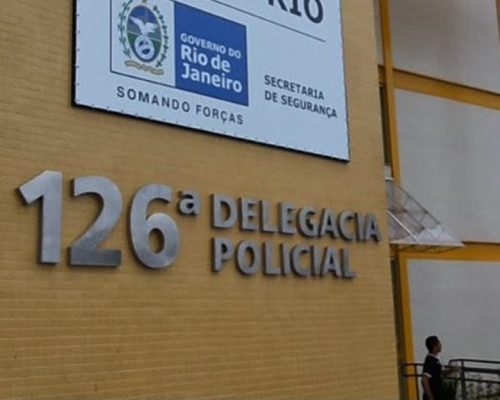 Menina de 10 anos é esfaqueada ao tentar defender a mãe em Cabo Frio