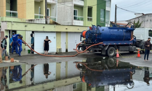 Esgoto a céu aberto mobiliza força-tarefa em Rio das Ostras