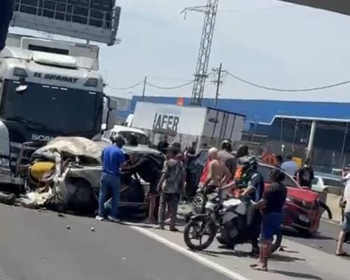 ACIDENTES NA DUTRA E NA BR-393 DEIXAM SEIS MORTOS E 19 FERIDOS NO RJ